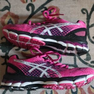 ASICS Gel-Nimbus 17 Women’s Running Shoes Hot Pink Size 7